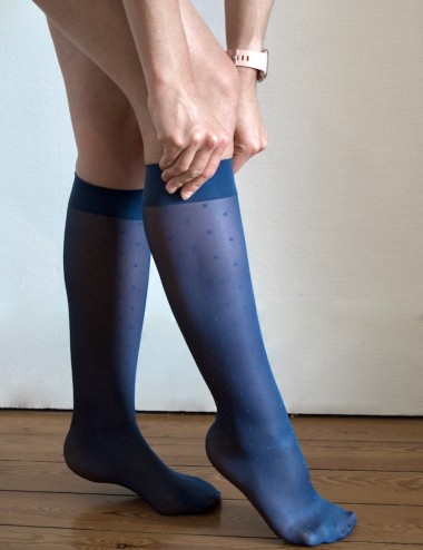 The perfect knee-highs - light legs, comfortable, non-compressive, stormy blue with little square pattern