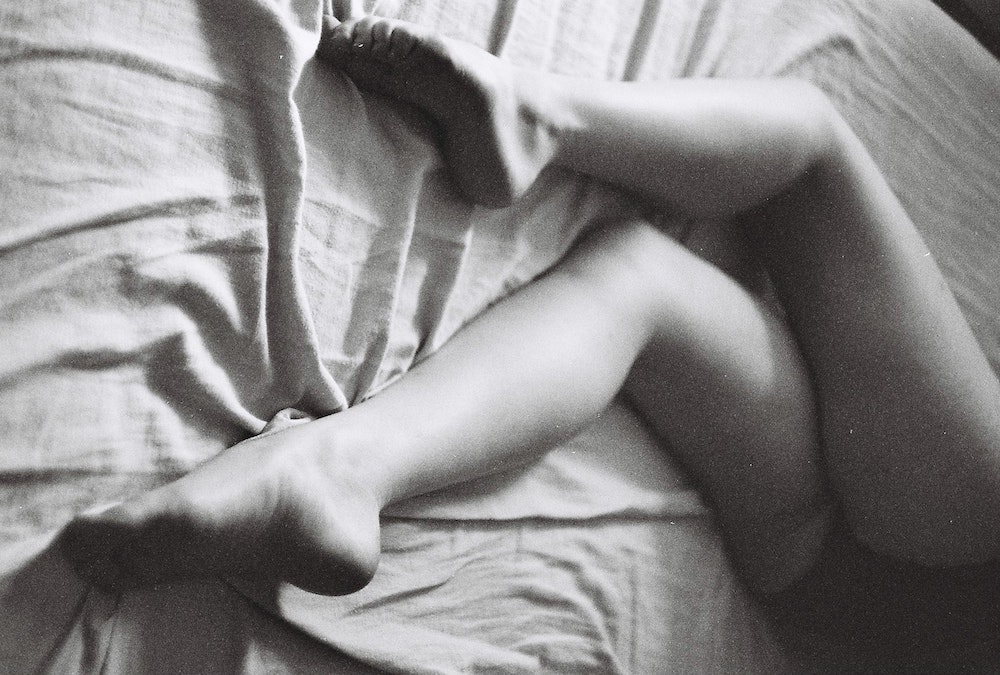 Pourquoi et comment surélever les pieds de votre lit ? 3 Surélever les pieds de votre lit pour avoir les jambes légères